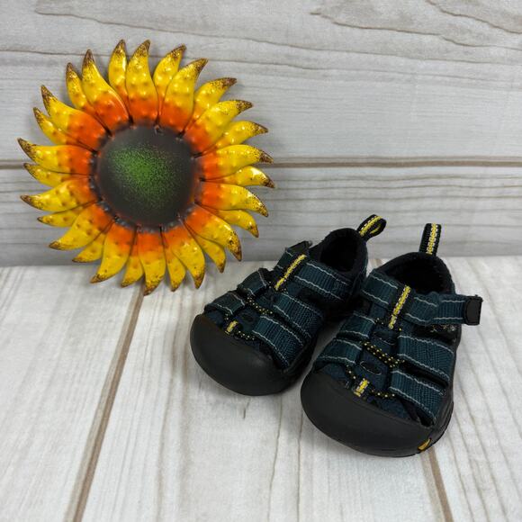 keen toddler newport sandals 4C - Picture 1 of 5